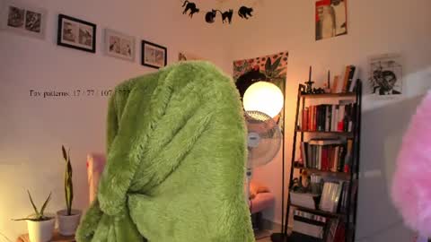 Luciana online show from July 2, 2026, 9:54 pm