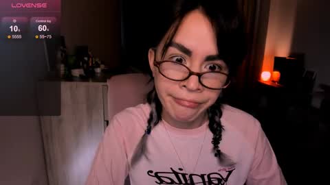 Snapshot of selectrra chatting on February 19, 2025, 12:00 pm selectrra online show from February 19, 2025, 12:00 pm