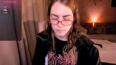 Snapshot of selectrra chatting on September 21, 2025, 8:10 pm selectrra online show from September 21, 2025, 8:10 pm