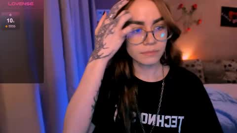 selectrra online show from April 2, 2026, 7:33 pm