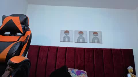 Selena online show from October 22, 2025, 12:05 pm