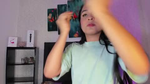 selena_fox7 online show from October 4, 2025, 5:27 am