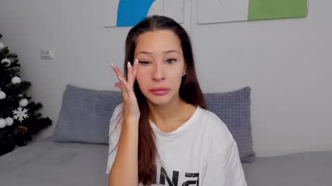 Selena online show from January 6, 2026, 7:56 am