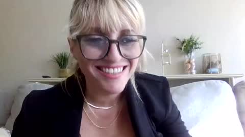 selene87502 online show from August 8, 2026, 10:01 pm