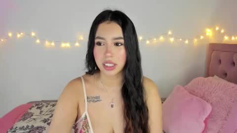 Snapshot of selene_e chatting on January 6, 2026, 9:50 pm Karol. online show from January 6, 2026, 9:50 pm