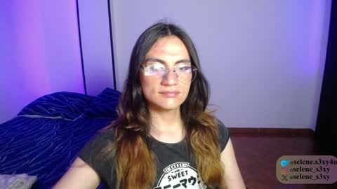 Snapshot of selene_s3xy chatting on December 9, 2024, 3:18 am selene_s3xy online show from December 9, 2024, 3:18 am