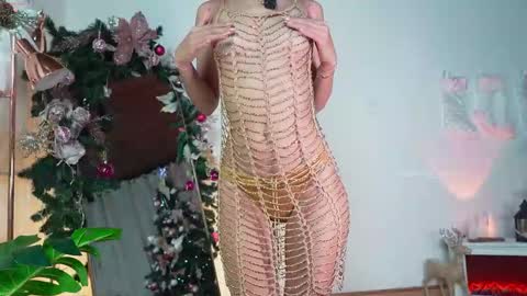 Snapshot of selene_starkk chatting on December 20, 2025, 11:01 pm Sel Your Little butterfly online show from December 20, 2025, 11:01 pm