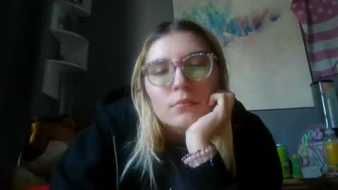 Selene online show from January 8, 2025, 6:31 pm