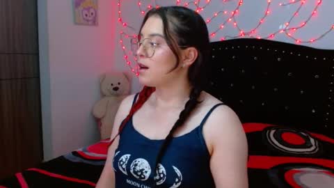 Selene G  online show from November 20, 2025, 3:07 am