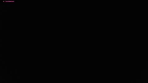 Snapshot of selenejanssen chatting on January 18, 2026, 7:39 pm Selene online show from January 18, 2026, 7:39 pm