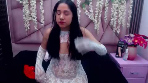 selenerose69 online show from December 4, 2025, 2:10 am