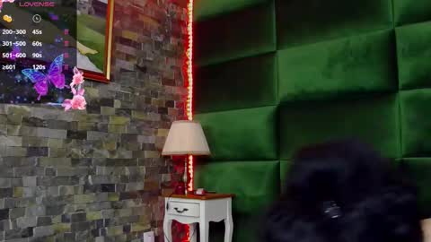 Selen online show from February 1, 2026, 8:07 pm