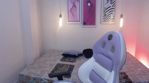 Mayte online show from February 6, 2025, 1:21 pm