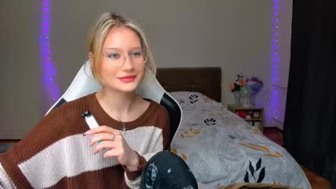 Simon and Alice online show from September 28, 2025, 8:14 pm