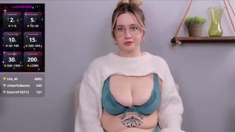 Snapshot of selina_thick chatting on January 28, 2025, 7:22 am Selina Mae online show from January 28, 2025, 7:22 am