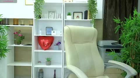 Snapshot of selinesole_ chatting on March 7, 2025, 5:06 pm Seline online show from March 7, 2025, 5:06 pm