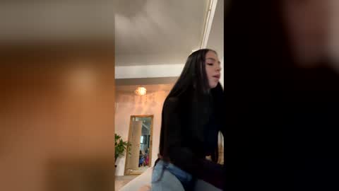 Snapshot of selinn11 chatting on December 5, 2025, 7:50 am Selin online show from December 5, 2025, 7:50 am