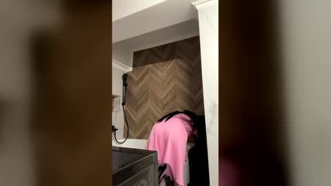 Snapshot of selinn11 chatting on December 16, 2025, 8:19 am Selin online show from December 16, 2025, 8:19 am