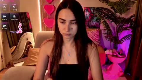 I am Lina online show from July 8, 2026, 8:19 am