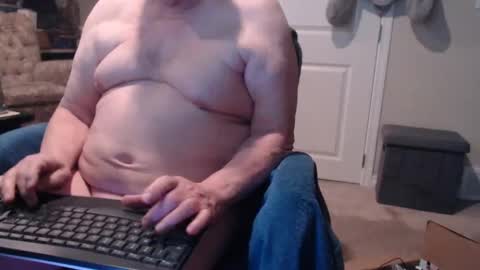 selkie2s online show from February 9, 2025, 6:37 pm