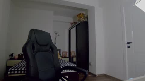 Snapshot of sellena_angels chatting on February 19, 2026, 5:31 pm sellena_angels online show from February 19, 2026, 5:31 pm