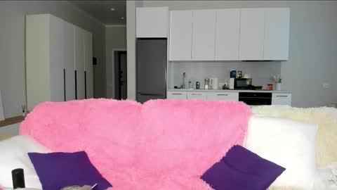 Ami online show from November 3, 2025, 9:32 am