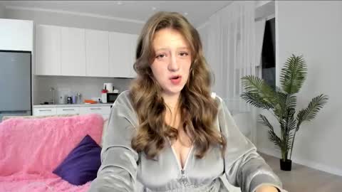 Ami online show from November 7, 2025, 12:27 pm