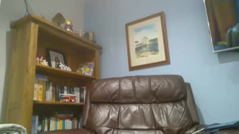 Snapshot of seniorfuntime1556 chatting on February 9, 2025, 9:17 pm Summiteer online show from February 9, 2025, 9:17 pm