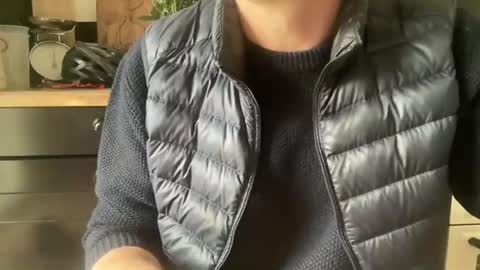 Snapshot of sens3439 chatting on February 13, 2026, 10:00 am sens3439 online show from February 13, 2026, 10:00 am