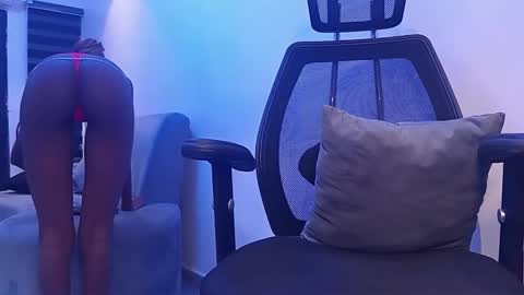 sensational_ave online show from September 14, 2025, 12:37 pm