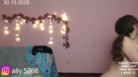 Your Boys online show from October 31, 2025, 2:56 am