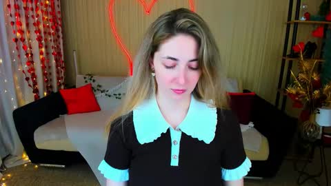 Snapshot of sensitiveheartt chatting on March 17, 2026, 7:39 pm sensitiveheartt online show from March 17, 2026, 7:39 pm