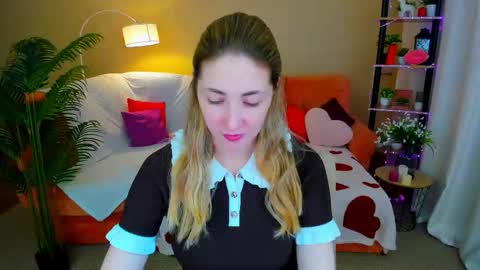 Snapshot of sensitiveheartt chatting on March 19, 2026, 11:25 am sensitiveheartt online show from March 19, 2026, 11:25 am