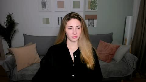 Snapshot of sensitiveheartt chatting on April 11, 2026, 4:39 am sensitiveheartt online show from April 11, 2026, 4:39 am