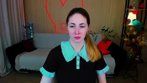 Snapshot of sensitiveheartt chatting on April 12, 2026, 7:19 pm sensitiveheartt online show from April 12, 2026, 7:19 pm