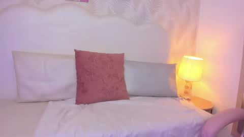 Snapshot of sensual_aura chatting on February 13, 2025, 6:30 am sensual_aura online show from February 13, 2025, 6:30 am