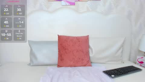 Snapshot of sensual_aura chatting on February 23, 2025, 6:07 am sensual_aura online show from February 23, 2025, 6:07 am