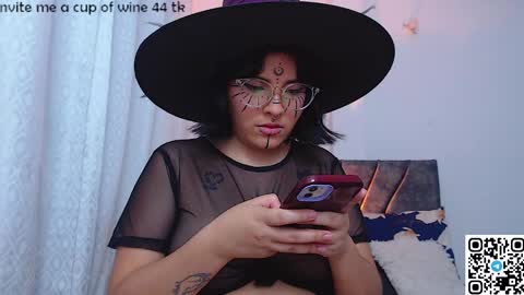 Camille and sophie online show from December 27, 2024, 6:14 am