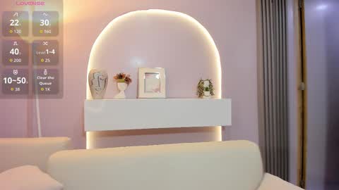 Sophie     online show from March 26, 2026, 11:16 am