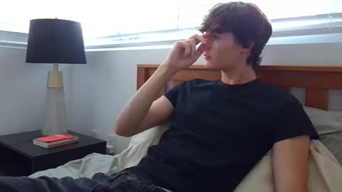 Cam online show from February 7, 2025, 9:58 pm