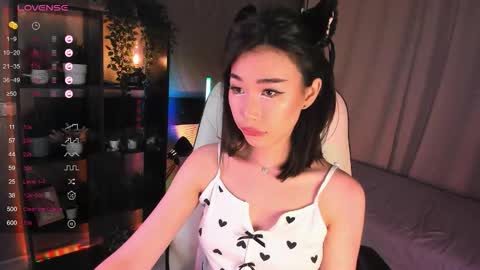 Snapshot of sensualily chatting on November 14, 2025, 3:33 pm Kiki online show from November 14, 2025, 3:33 pm