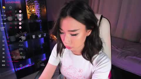 Snapshot of sensualily chatting on December 13, 2025, 7:53 pm Kiki online show from December 13, 2025, 7:53 pm