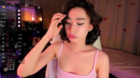 Snapshot of sensualily chatting on February 7, 2026, 4:11 pm Kiki online show from February 7, 2026, 4:11 pm