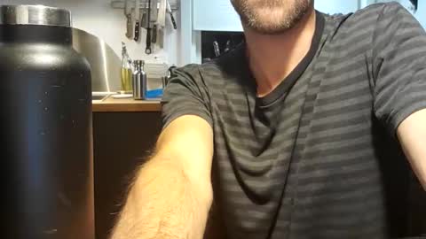 Snapshot of sensuasculine chatting on October 10, 2025, 8:41 pm Matt online show from October 10, 2025, 8:41 pm