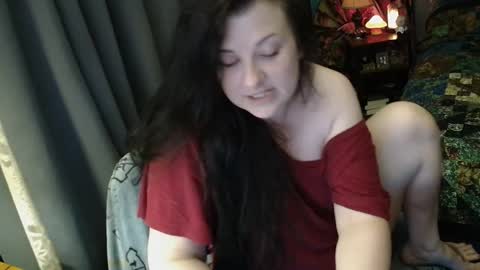 Snapshot of sentfrmheaven chatting on December 2, 2025, 2:12 pm Tara online show from December 2, 2025, 2:12 pm