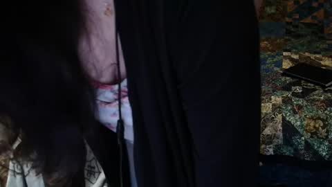 Snapshot of sentfrmheaven chatting on December 4, 2025, 2:15 pm Tara online show from December 4, 2025, 2:15 pm