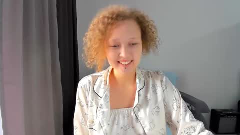 Snapshot of senya_sol chatting on February 19, 2026, 9:38 am senya_sol online show from February 19, 2026, 9:38 am