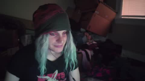Snapshot of seraph_of_norns chatting on May 21, 2026, 12:39 am F A E online show from May 21, 2026, 12:39 am