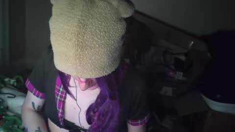 Snapshot of seraph_of_norns chatting on May 22, 2026, 1:24 am F A E online show from May 22, 2026, 1:24 am