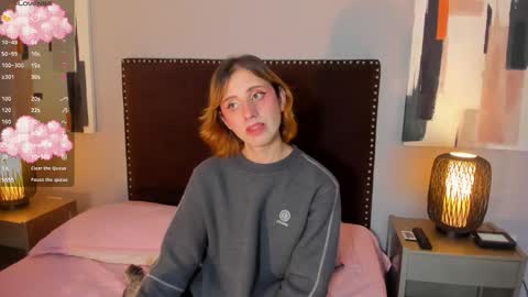 Snapshot of seraphine_star chatting on February 15, 2026, 9:44 pm Seraphine star online show from February 15, 2026, 9:44 pm